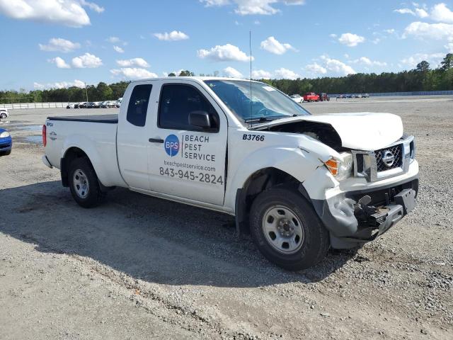  NISSAN FRONTIER 2018 Белы