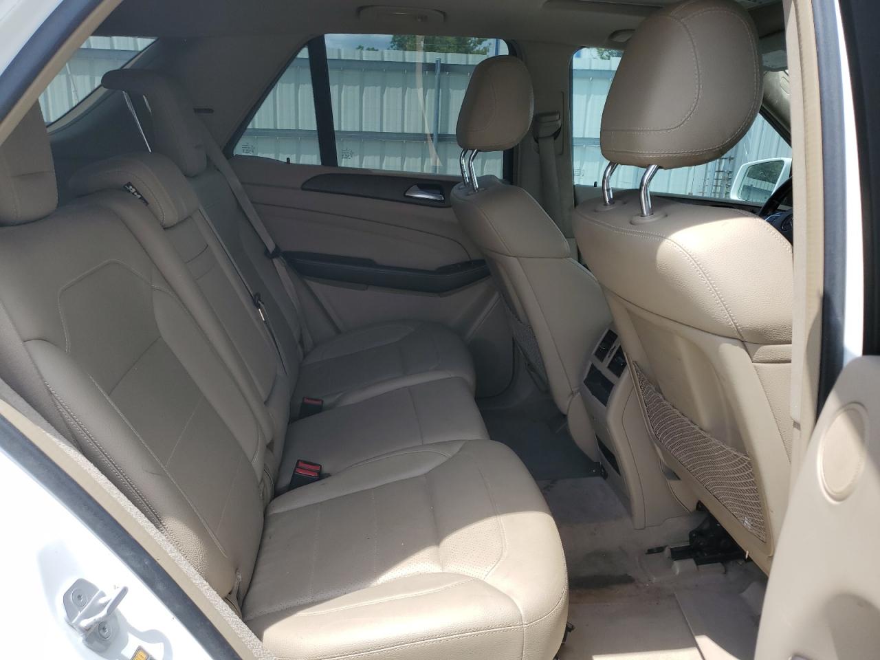 2015 Mercedes-Benz Ml 350 VIN: 4JGDA5JB2FA588672 Lot: 54306575