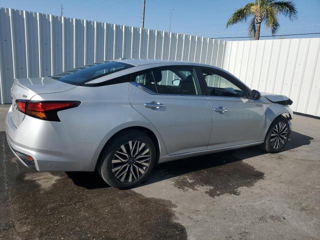  NISSAN ALTIMA 2024 Silver