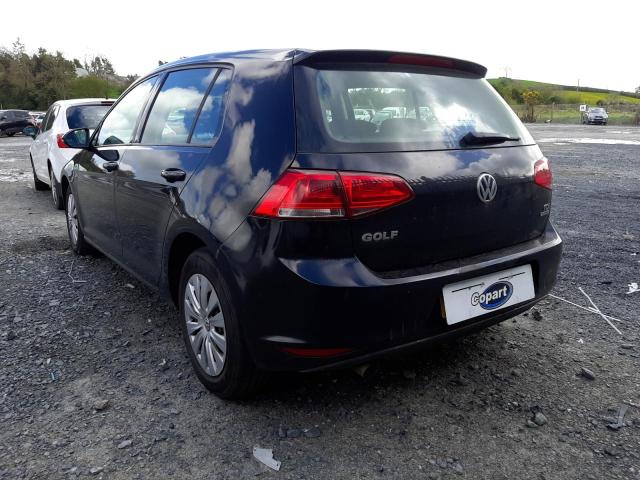 2013 VOLKSWAGEN GOLF S BLU
