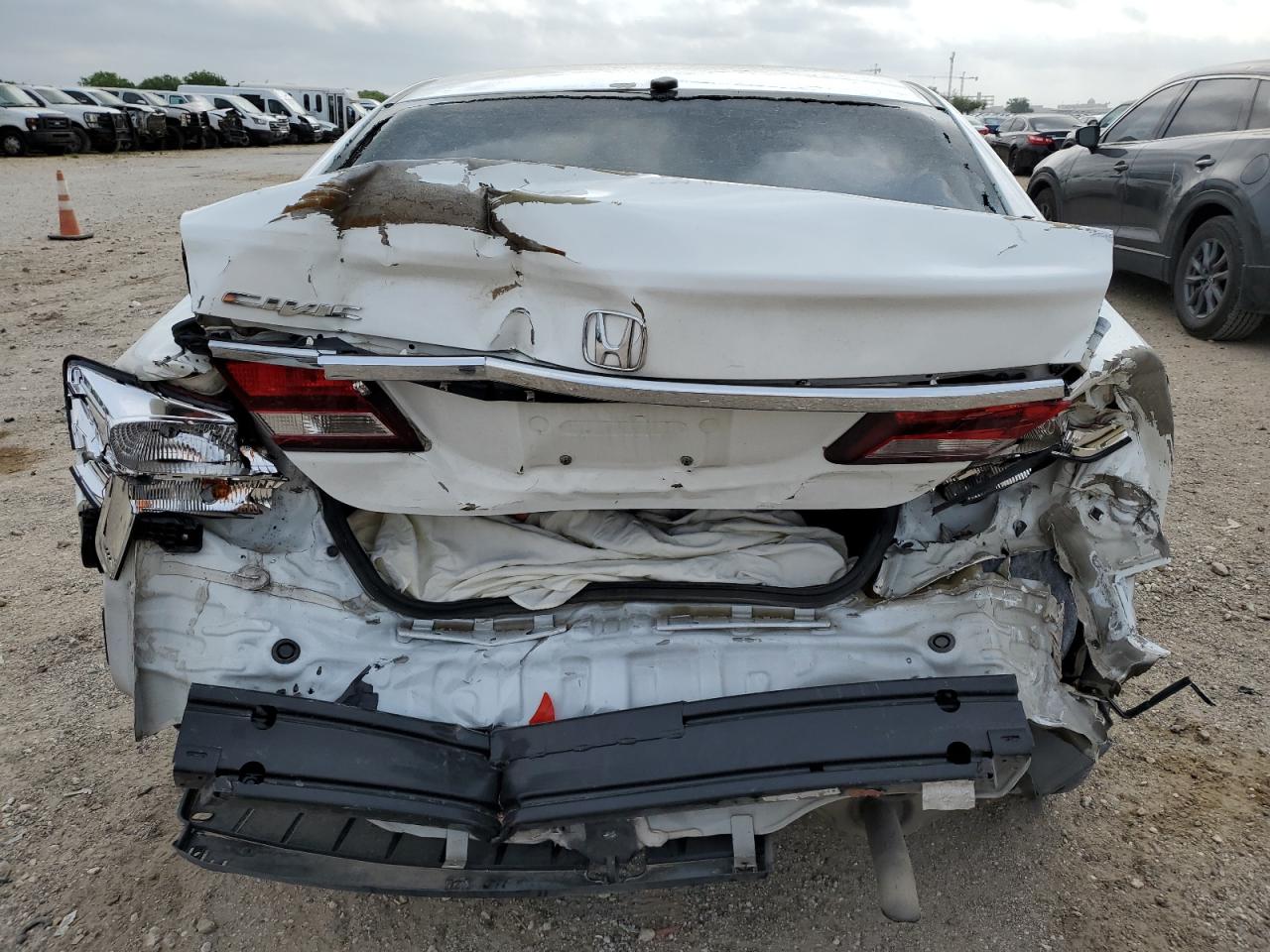 2HGFB2F75FH548456 2015 Honda Civic Se