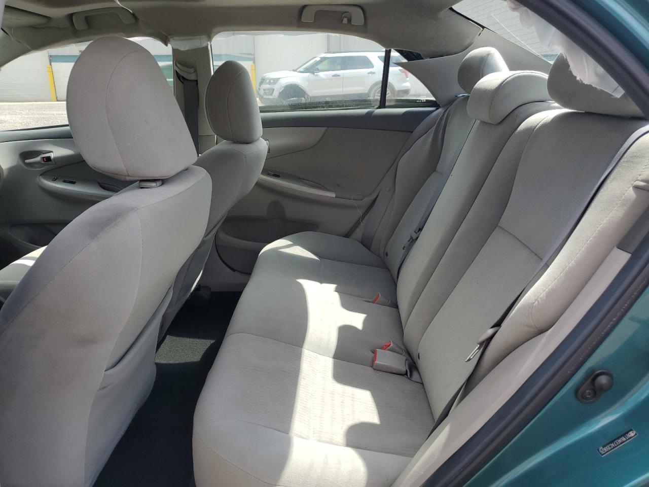2010 Toyota Corolla Base VIN: 2T1BU4EE7AC350676 Lot: 54970525