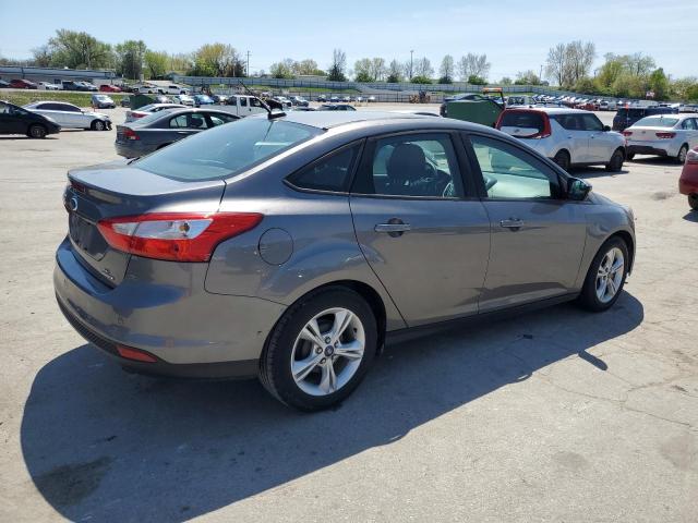 Sedans FORD FOCUS 2014 Gray