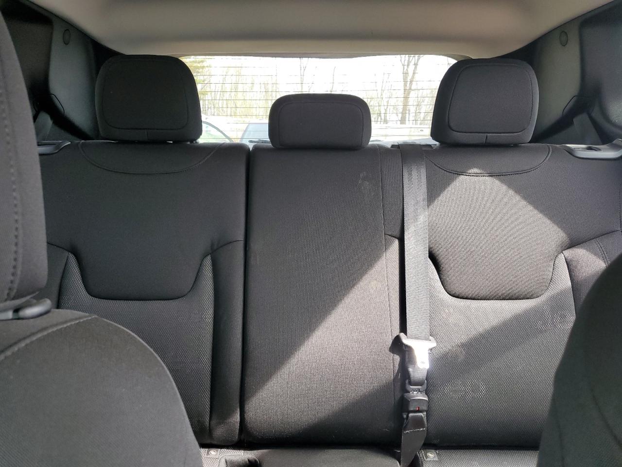 2017 Jeep Renegade Latitude VIN: ZACCJABB3HPE48852 Lot: 54008295
