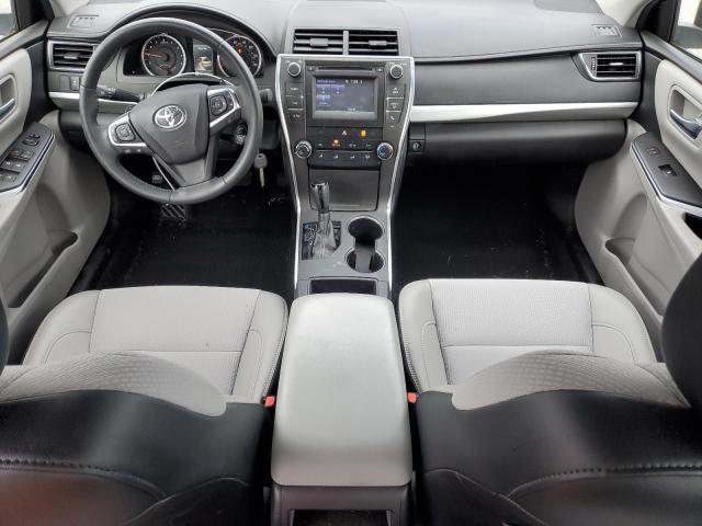 Sedans TOYOTA CAMRY 2017 Silver