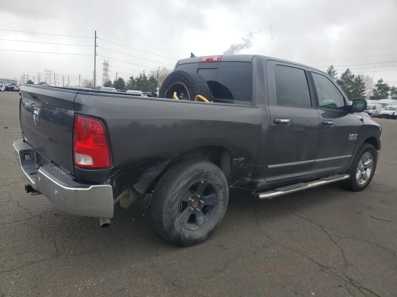 2016 RAM 1500 - Image 3