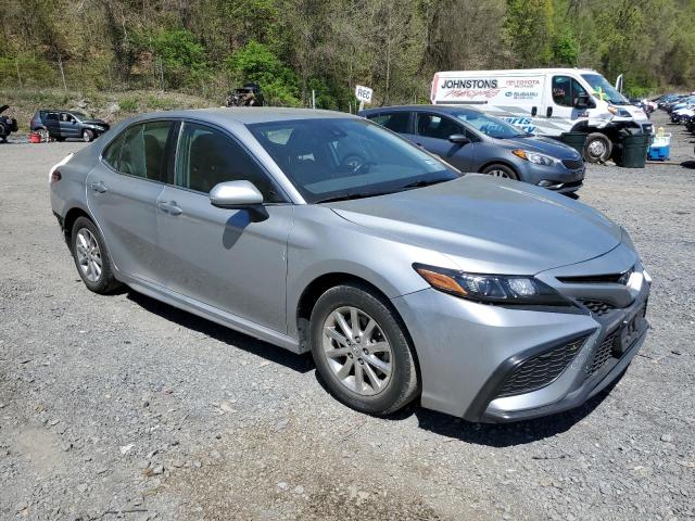  TOYOTA CAMRY 2021 Srebrny
