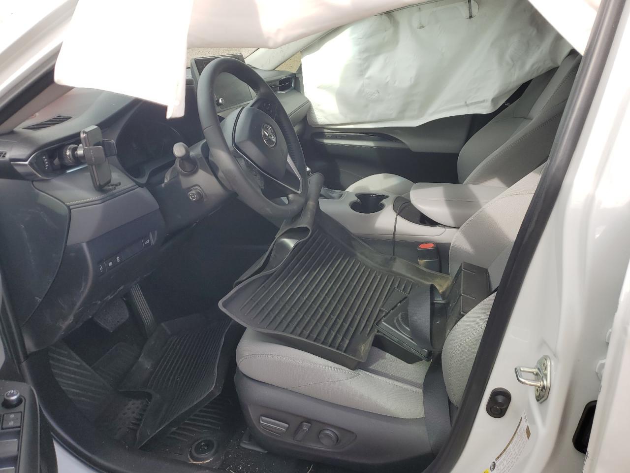 2024 Toyota Venza Le VIN: JTEAAAAHXRJ188623 Lot: 53720525