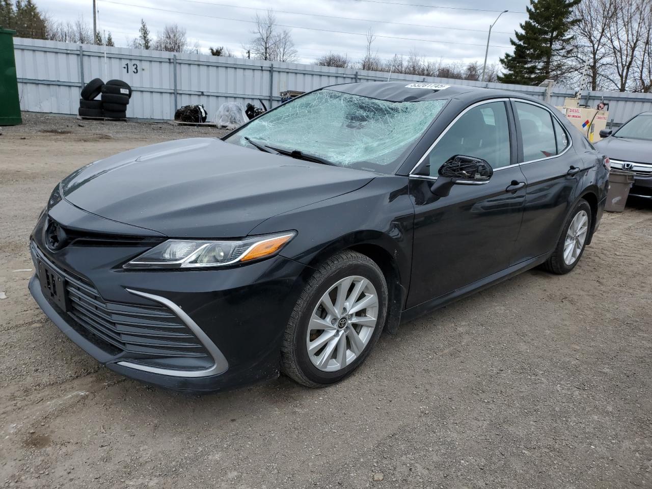 2023 Toyota Camry Le for Sale in Bowmanville, ON - Top/Roof