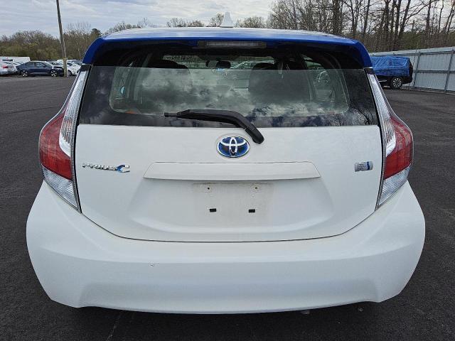  TOYOTA PRIUS 2016 Белы