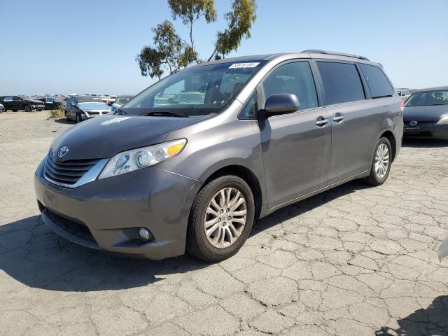 2011 Toyota Sienna Xle
