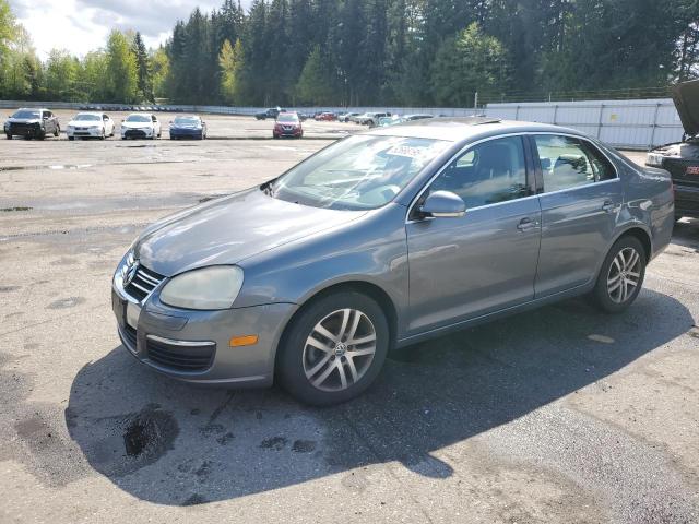 2005 Volkswagen New Jetta 2.5L Option Package 2