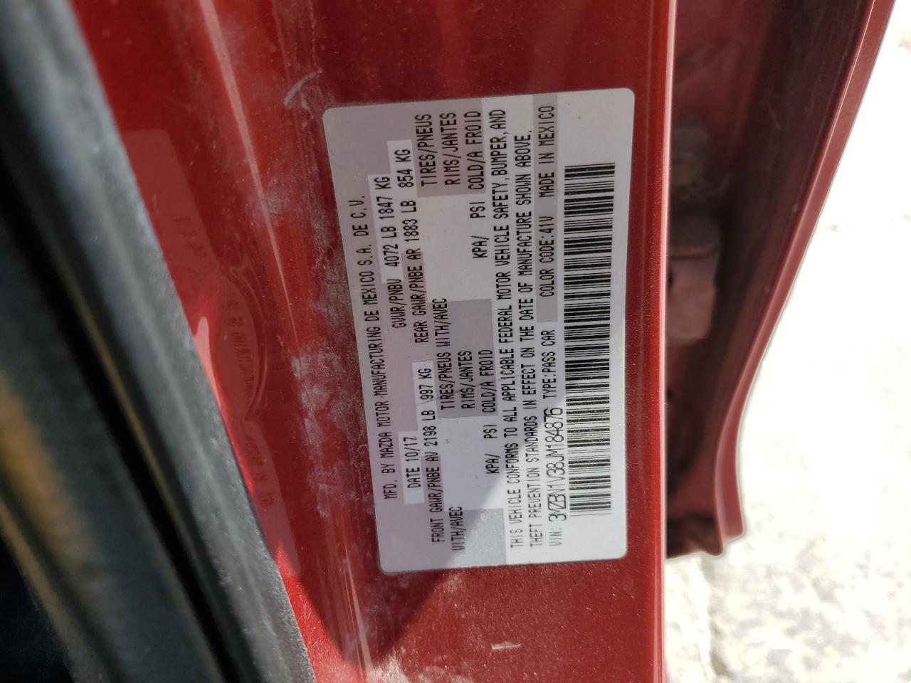 2018 Mazda 3 Touring VIN: 3MZBN1V38JM184876 Lot: 52188225