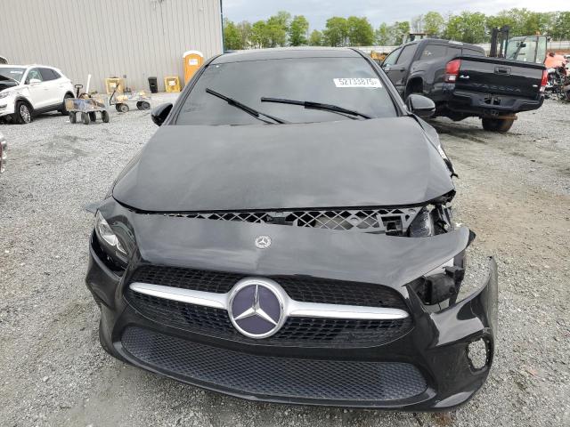  MERCEDES-BENZ A-CLASS 2019 Czarny