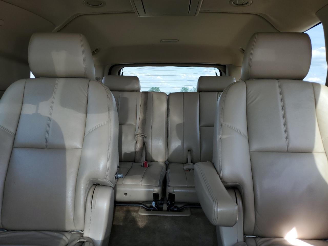2012 Chevrolet Suburban K1500 Lt VIN: 1GNSKJE77CR240491 Lot: 52559985