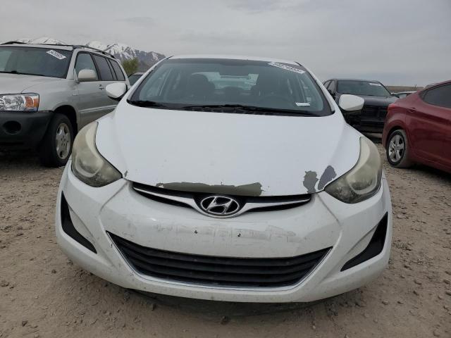 Седани HYUNDAI ELANTRA 2016 Білий