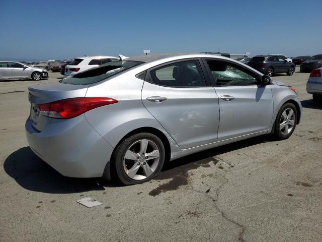  HYUNDAI ELANTRA 2013 Серебристый