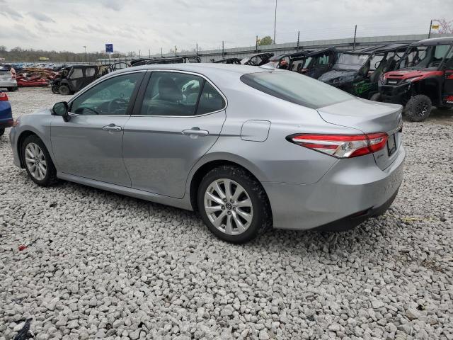  TOYOTA CAMRY 2020 Srebrny