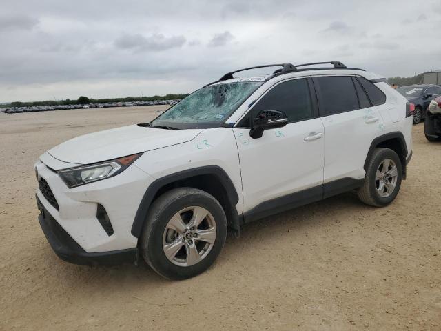 TOYOTA RAV4 XLE 2021