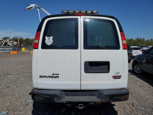 Фургони GMC SAVANA 2013 Білий