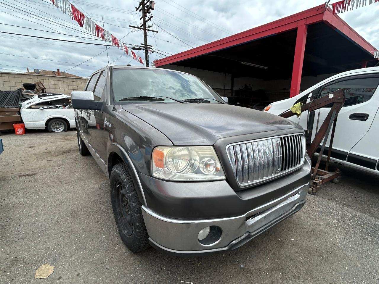 2006 Lincoln Mark Lt للبيع في Los Angeles، CA - Minor Dent/Scratches