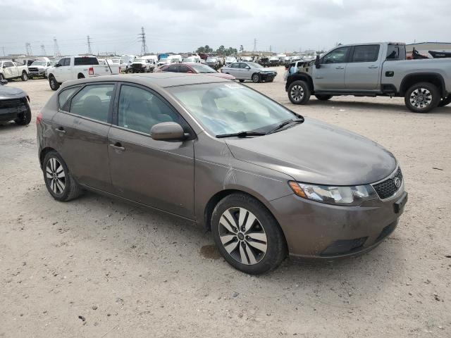  KIA FORTE 2013 tan