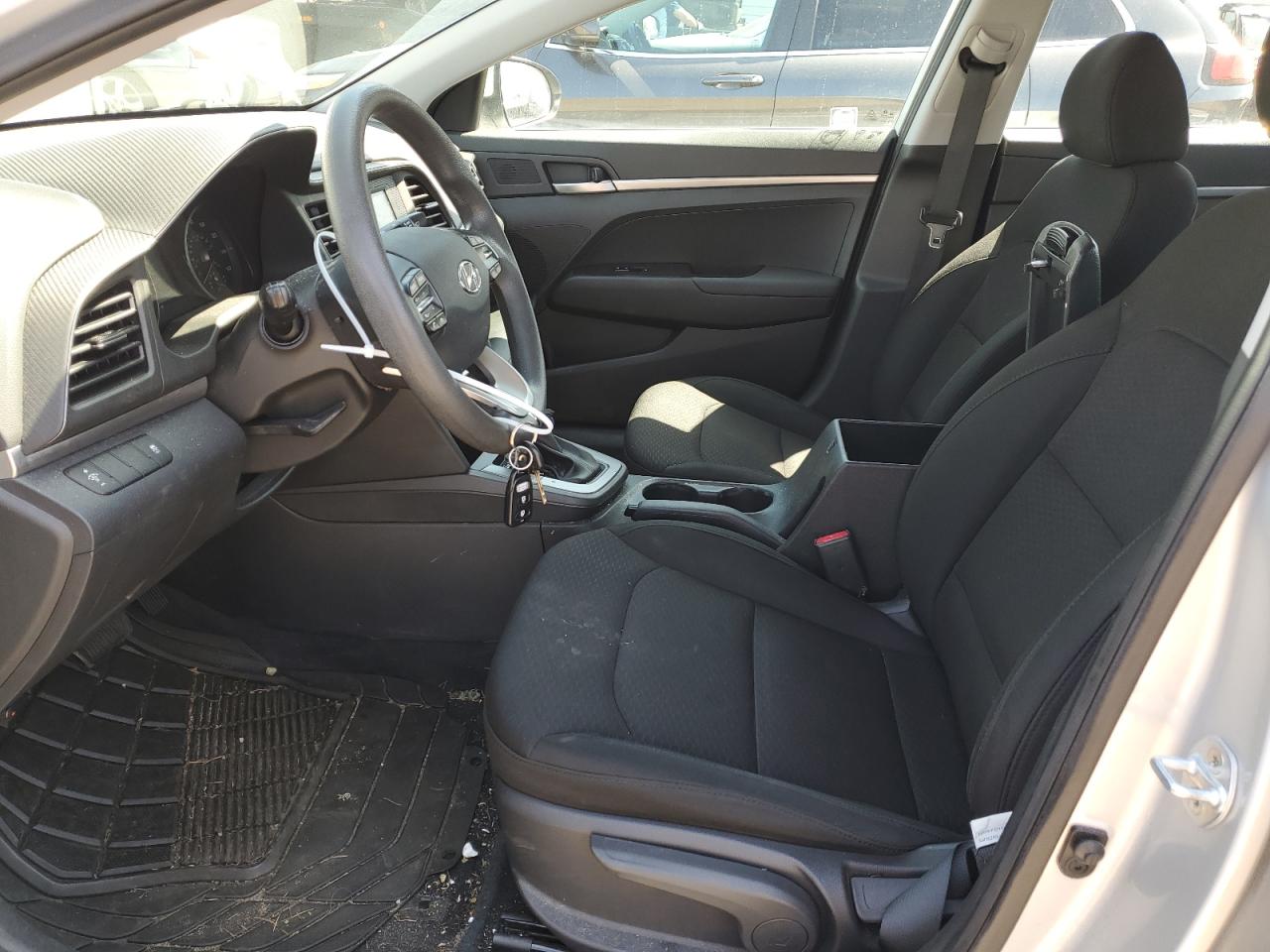 2019 Hyundai Elantra Se VIN: 5NPD74LF4KH442001 Lot: 54214575