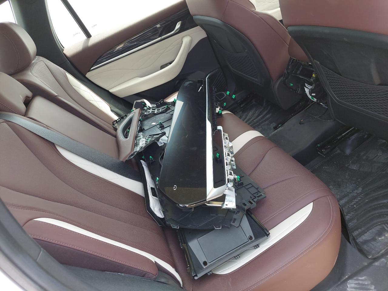 LB3KX2S11RS005446 - 2024 Geea MONJARO - #undefined