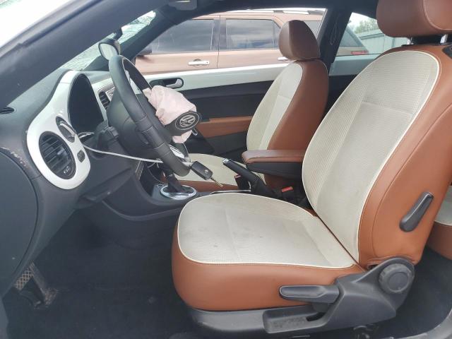 Hatchbacks VOLKSWAGEN BEETLE 2015 White