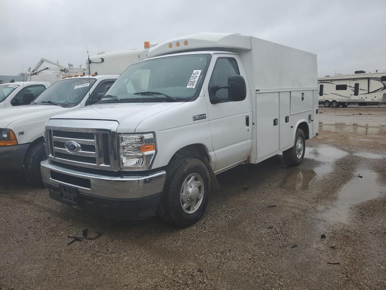 2025 Ford Econoline E350 Super Duty Cutaway Van за продажба в Bridgeton, MO - All Over