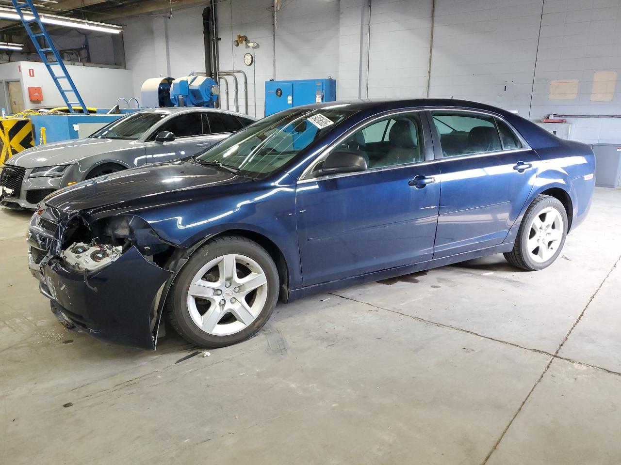 2010 Chevrolet Malibu Ls zu verkaufen in Wheeling, IL - Front End