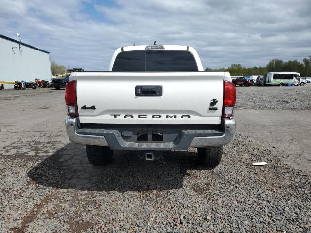  TOYOTA TACOMA 2022 Biały