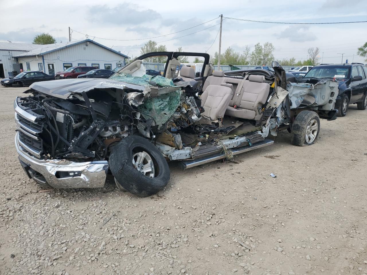 2014 Chevrolet Silverado K1500 Lt за продажба в Pekin, IL - All Over