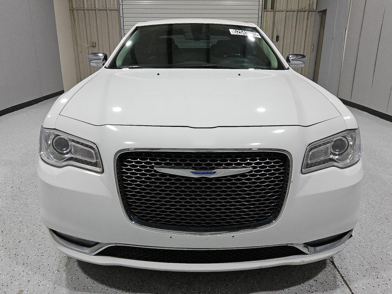 2019 Chrysler 300 Limited na sprzedaż w Orlando, FL - Mechanical