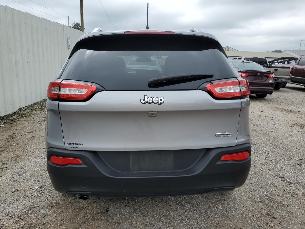 2018 Jeep Cherokee Latitude Plus VIN: 1C4PJLLB2JD537795 Lot: 51362945