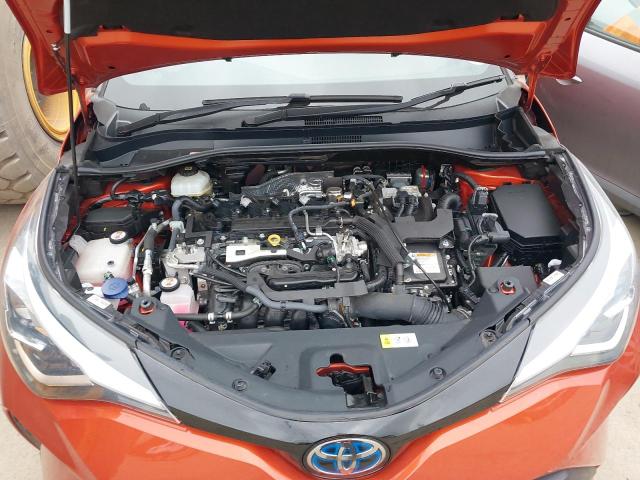 2020 TOYOTA C-HR ORANG