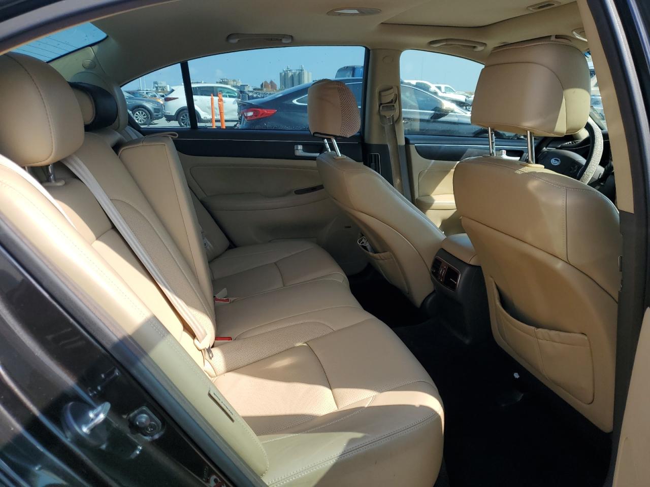 2014 Hyundai Genesis 3.8L VIN: KMHGC4DD2EU264987 Lot: 54129485