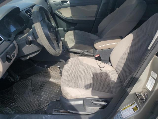 Sedans VOLKSWAGEN JETTA 2014 Złoty