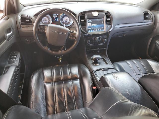  CHRYSLER 300 2013 Красный