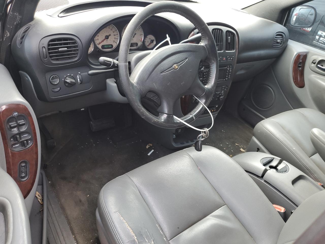 2004 Chrysler Town & Country Limited VIN: 2C8GP64L34R545069 Lot: 52137785