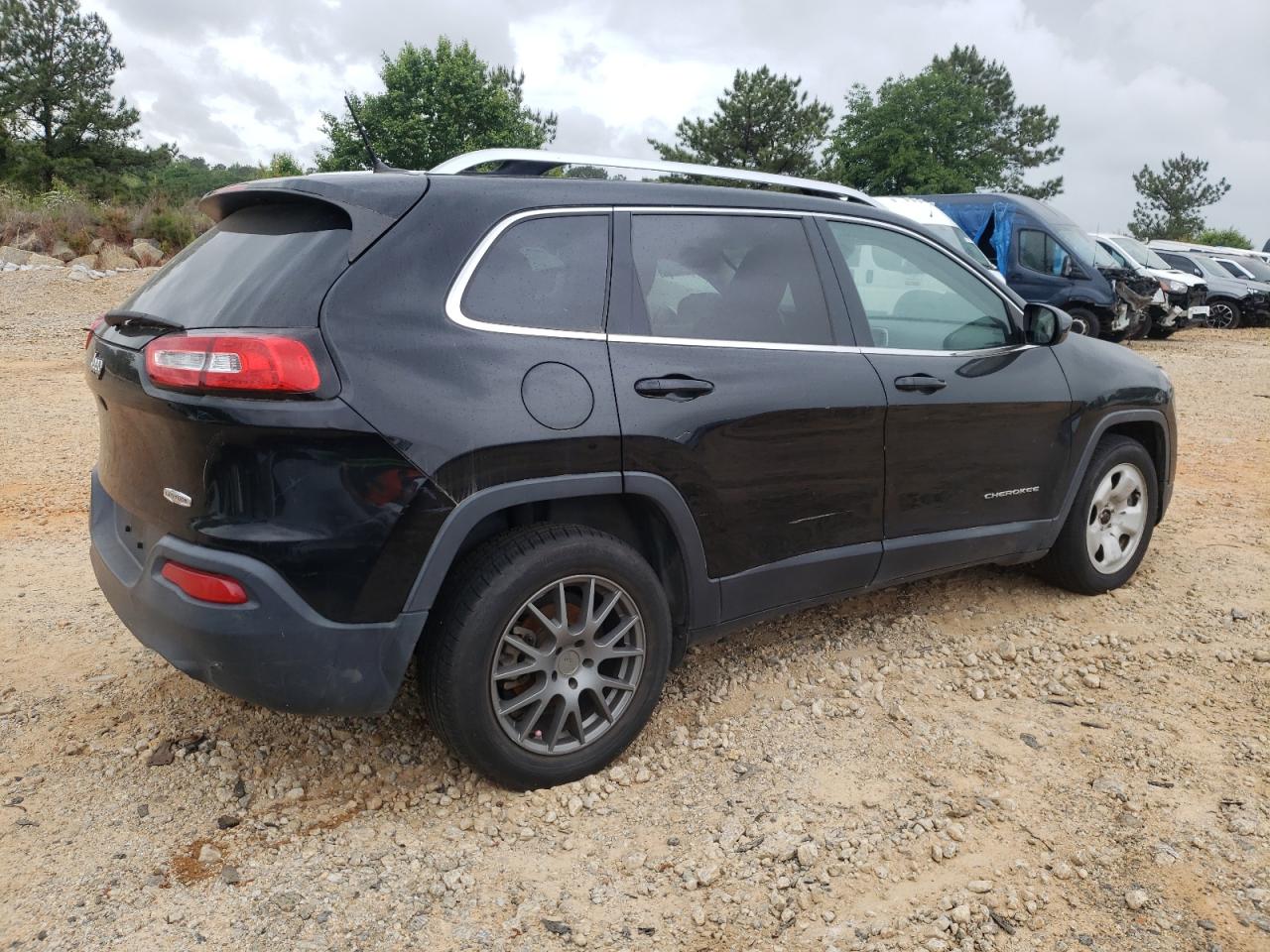 2017 Jeep Grand Cherokee - Image 3