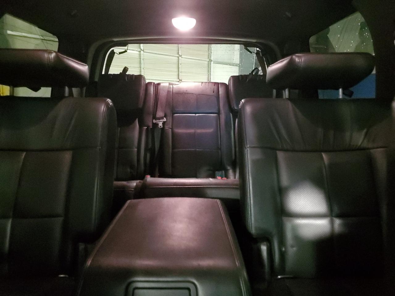 2010 Lincoln Navigator VIN: 5LMJJ2J51AEJ02332 Lot: 49774765