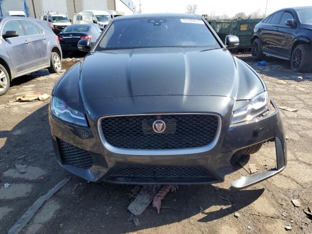 Sedans JAGUAR XF 2016 Szary