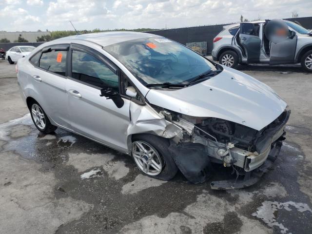  FORD FIESTA 2017 Silver