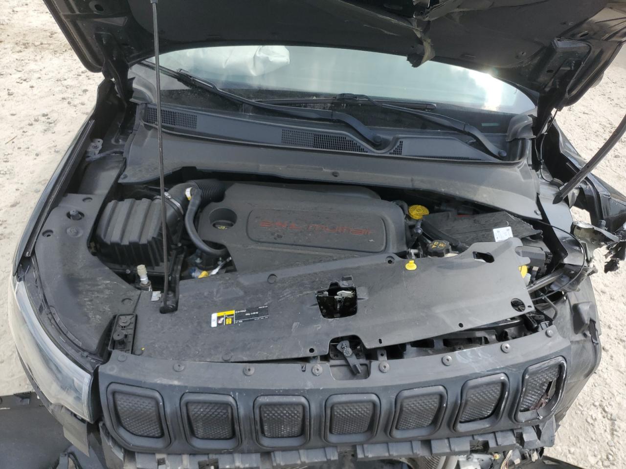 2022 Jeep Compass Latitude Lux VIN: 3C4NJDFB5NT131065 Lot: 54093045