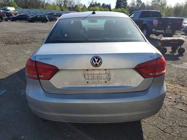  VOLKSWAGEN PASSAT 2013 Сріблястий