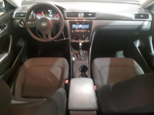Sedans VOLKSWAGEN PASSAT 2015 Szary