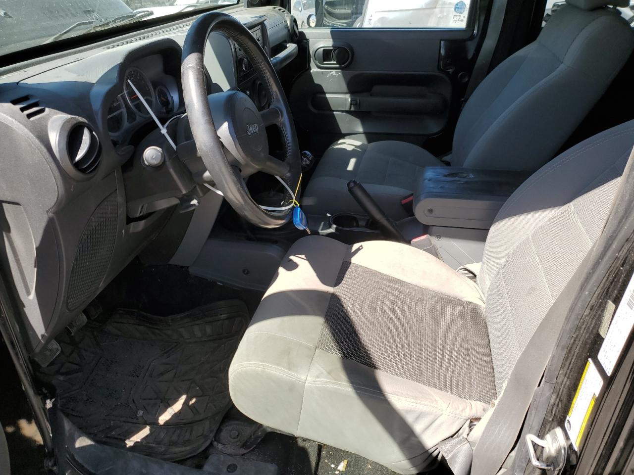 2007 Jeep Wrangler Sahara VIN: 1J4GA59177L128159 Lot: 53130695