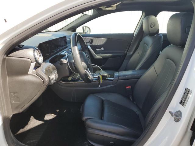  MERCEDES-BENZ A-CLASS 2019 Білий