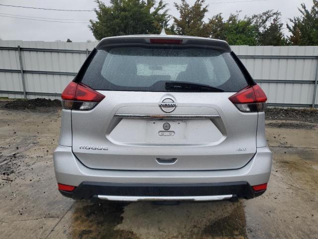  NISSAN ROGUE 2018 Серебристый